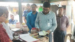 মুন্সীগঞ্জে বীজের মূল্যতালিকা না থাকায় দুই প্রতিষ্ঠানকে জরিমানা