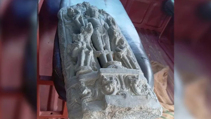 গাইবান্ধায় ১ কোটি ৩৫ লাখ টাকার কষ্টিপাথরের মূর্তি উদ্ধার