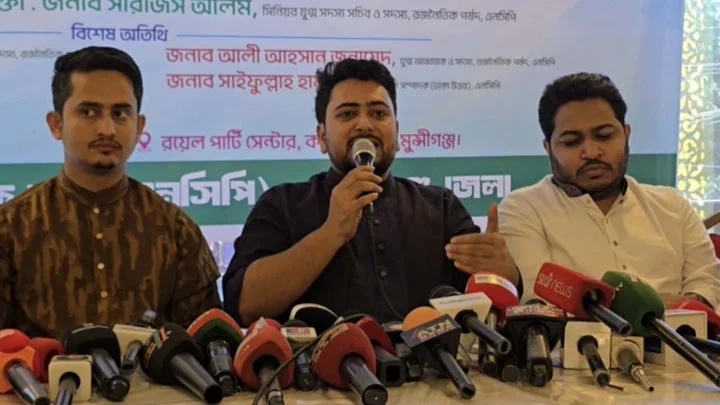চালক বদলেছে, রাষ্ট্র পরিচালনার মেশিন বদলায়নি: নাহিদ ইসলাম