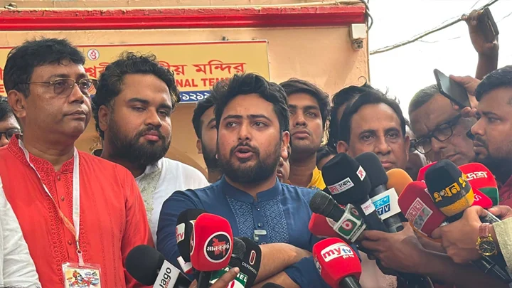 সাম্প্রদায়িক সম্প্রীতি নিশ্চিত করা ছাড়া গণতন্ত্র প্রতিষ্ঠা সম্ভব নয়: নাহিদ ইসলাম