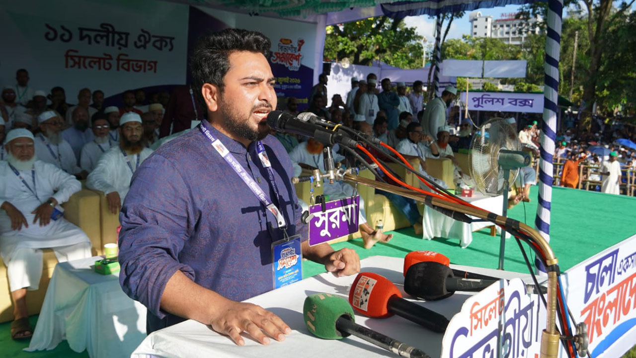 সরকার পাঁচ বছর টিকবে না: নাহিদ ইসলাম