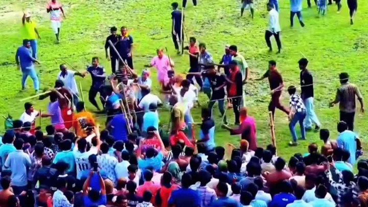 নড়াইলে ষাঁড়ের লড়াই ঘিরে দুপক্ষের সংঘর্ষ, আহত ১০