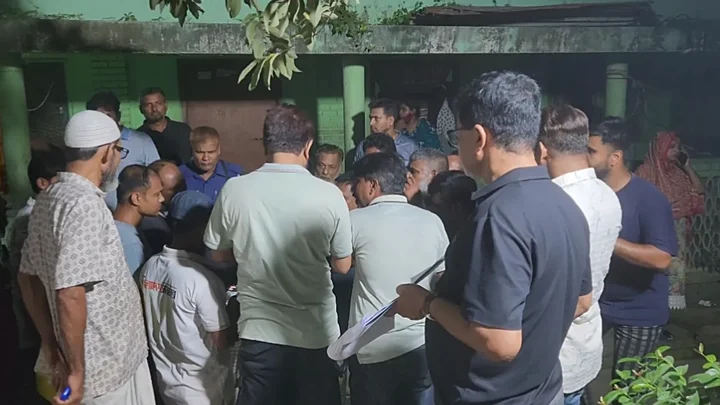নারায়ণগঞ্জে পাওনা টাকা চাওয়ায় নারীকে কুপিয়ে হত্যা, আহত ২