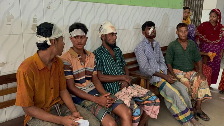 নাটোরে ঈদগাহ মাঠের জমি নিয়ে দুই গ্রামের সংঘর্ষ, আহত ৫