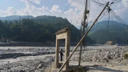 নেপালের বন্যায় নিখোঁজের ৩৭ দিন পর মালয়েশিয়ান নাগরিক উদ্ধার