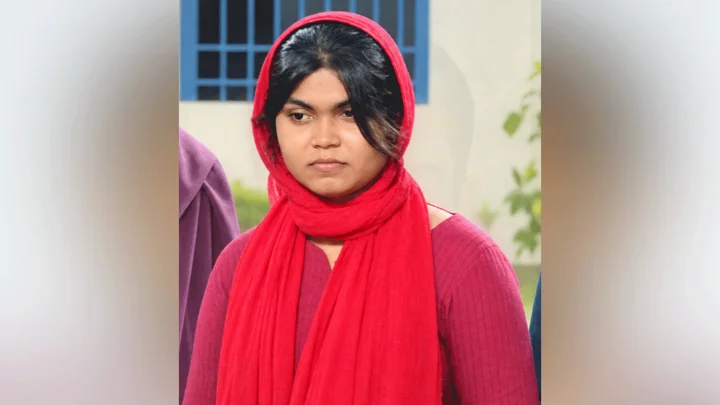 ফ্যামিলি কার্ড দেওয়ার আশ্বাসে টাকা নেওয়ার অভিযোগে মামলা, এনসিপি নেত্রী কারাগারে