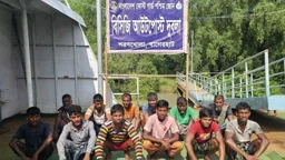 গভীর সমুদ্রে ইঞ্জিন বিকল, ১২ জেলেকে জীবিত উদ্ধার