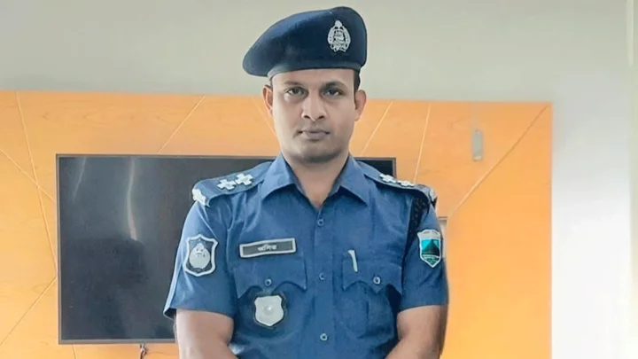 গ্রেপ্তার করতে গিয়ে নিষিদ্ধ ছাত্রলীগ নেতাকে পালাতে সহযোগিতার অভিযোগ, এসআই প্রত্যাহার