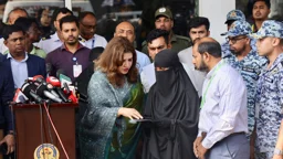 সৌদিতে হামলায় নিহত বাংলাদেশির মরদেহ হস্তান্তর, স্বজনদের পাশে পররাষ্ট্র প্রতিমন্ত্রী