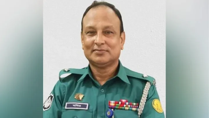 এশিয়া পোস্টে সংবাদ প্রকাশ, আলোচিত ওসি মনিরুলকে প্রত্যাহার