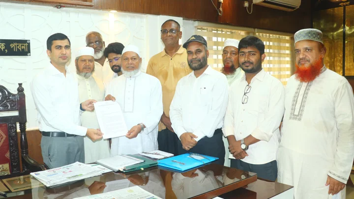 গ্যাস-বিদ্যুৎ সংকট ও দ্রব্যমূল্য নিয়ন্ত্রণে চার দাবিতে স্মারকলিপি