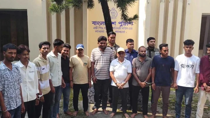 পাবনায় নাশকতা চালিয়ে ভারতে পালানোর পরিকল্পনা ছিল আ.লীগ নেতাদের