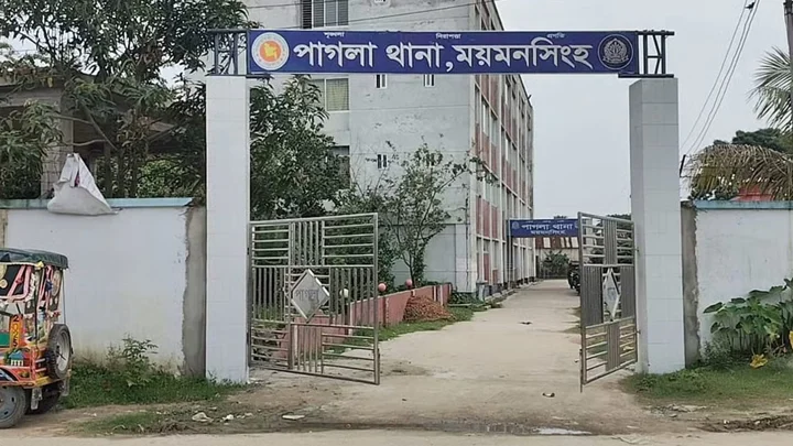 বিলে পড়ে যাওয়া বল আনতে গিয়ে পানিতে ডুবে শিশুর মৃত্যু