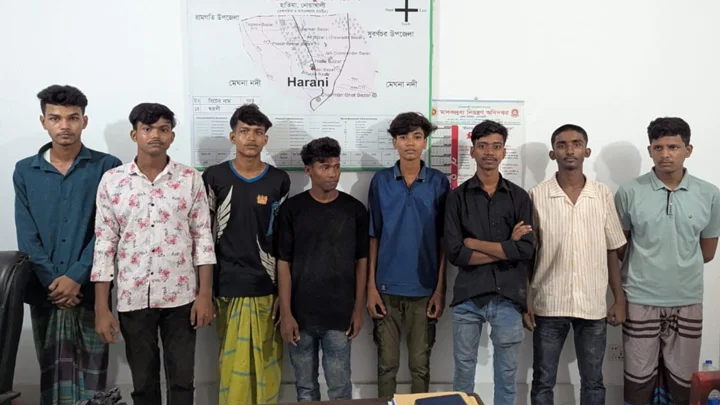 নোয়াখালীতে কিশোর গ্যাংবিরোধী অভিযানে আটক ১৬৩