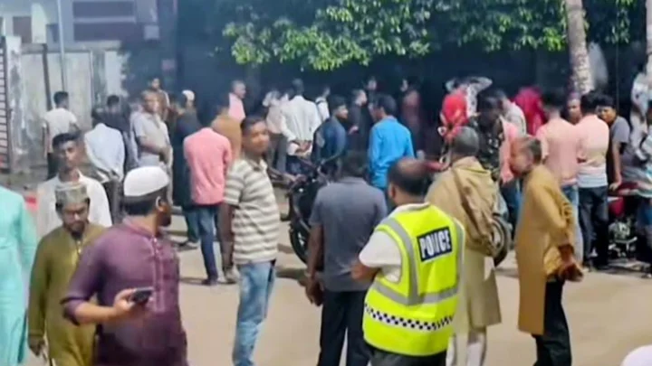বাউফলে পৌর প্রার্থী ঘোষণা ঘিরে উত্তেজনা, হামলা ও বিস্ফোরণে আতঙ্ক