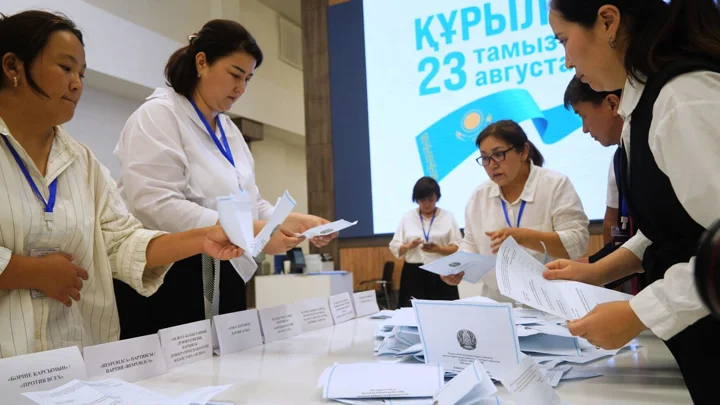 Exit polls put Adilet Party near 72pc in
Kazakhstan’s Parliament election