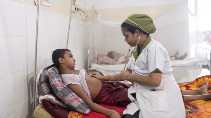 Dengue cases surge to record 2,158 in a day, six more die