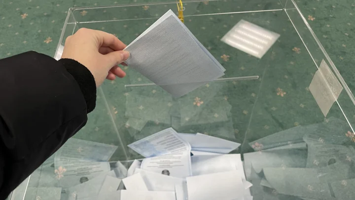 Kazakhstan opens over 10,000 polling stations for first Kurultai election