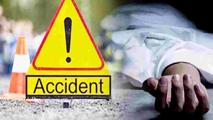 Ambulance driver killed in in Natore road mishap