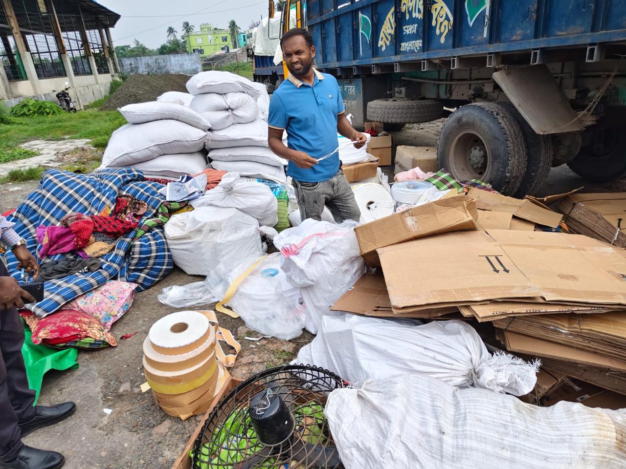 Customs seize cigarette-making machinery, 1,275kg tobacco in Bagerhat