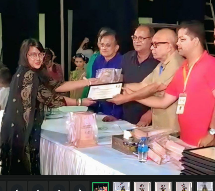 Shammi Tultul gets Babui Best Seller Award for her book ‘War Between Ant and Elephant’
