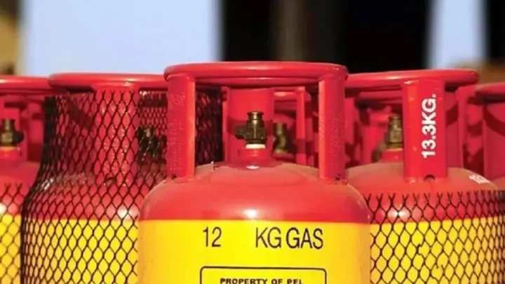 LPG Crisis: Consumers hit hard as cylinders vanish amid rampant overcharging