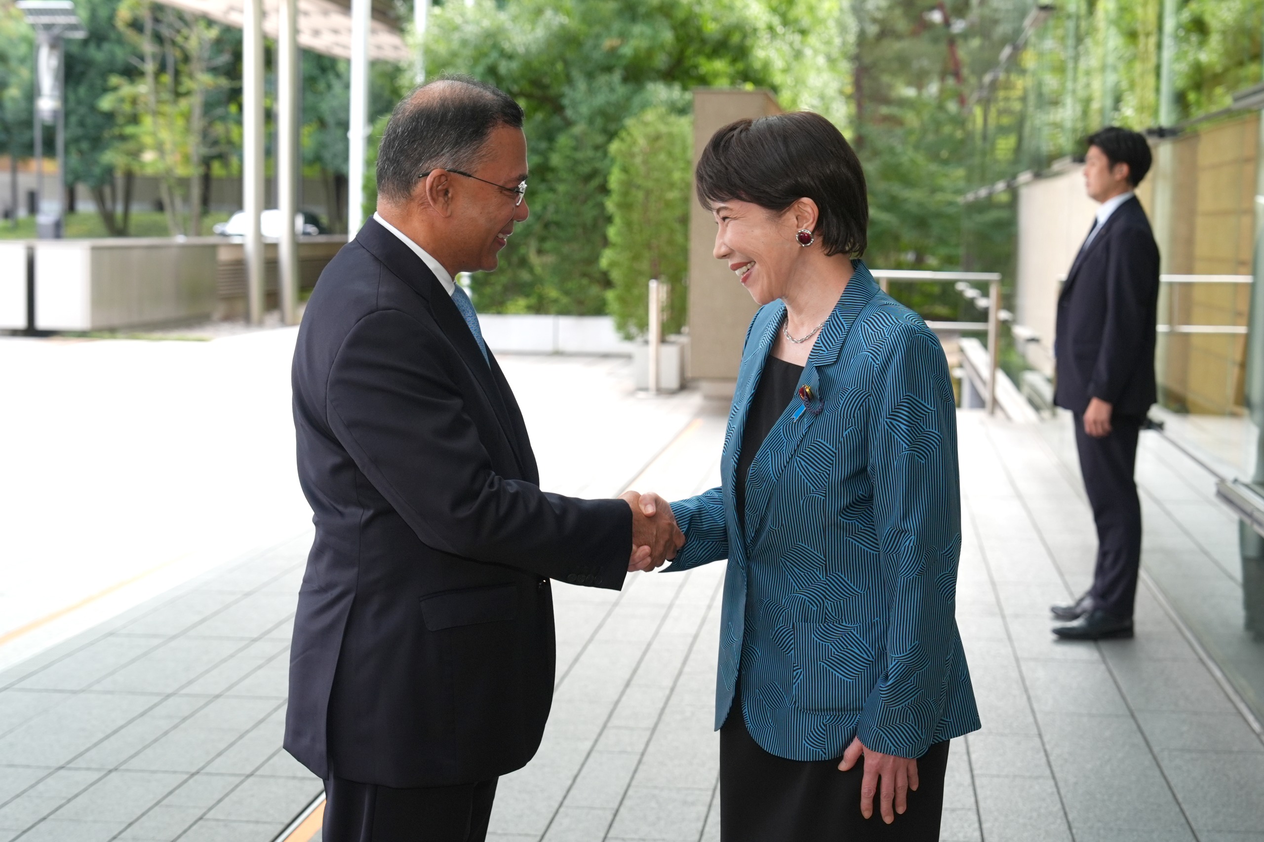 PM calls for stronger Japanese cooperation in energy, technology, infrastructure
