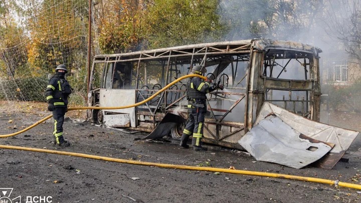 Russian strike on Ukrainian public buses kills 30 people as blackouts worsen in Kyiv