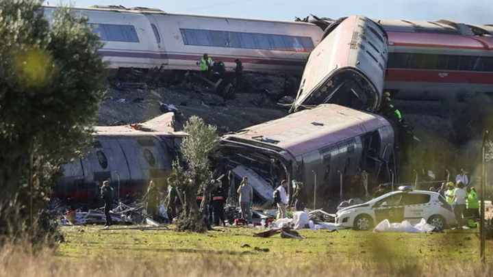 Spain train crash claims at least 30 lives