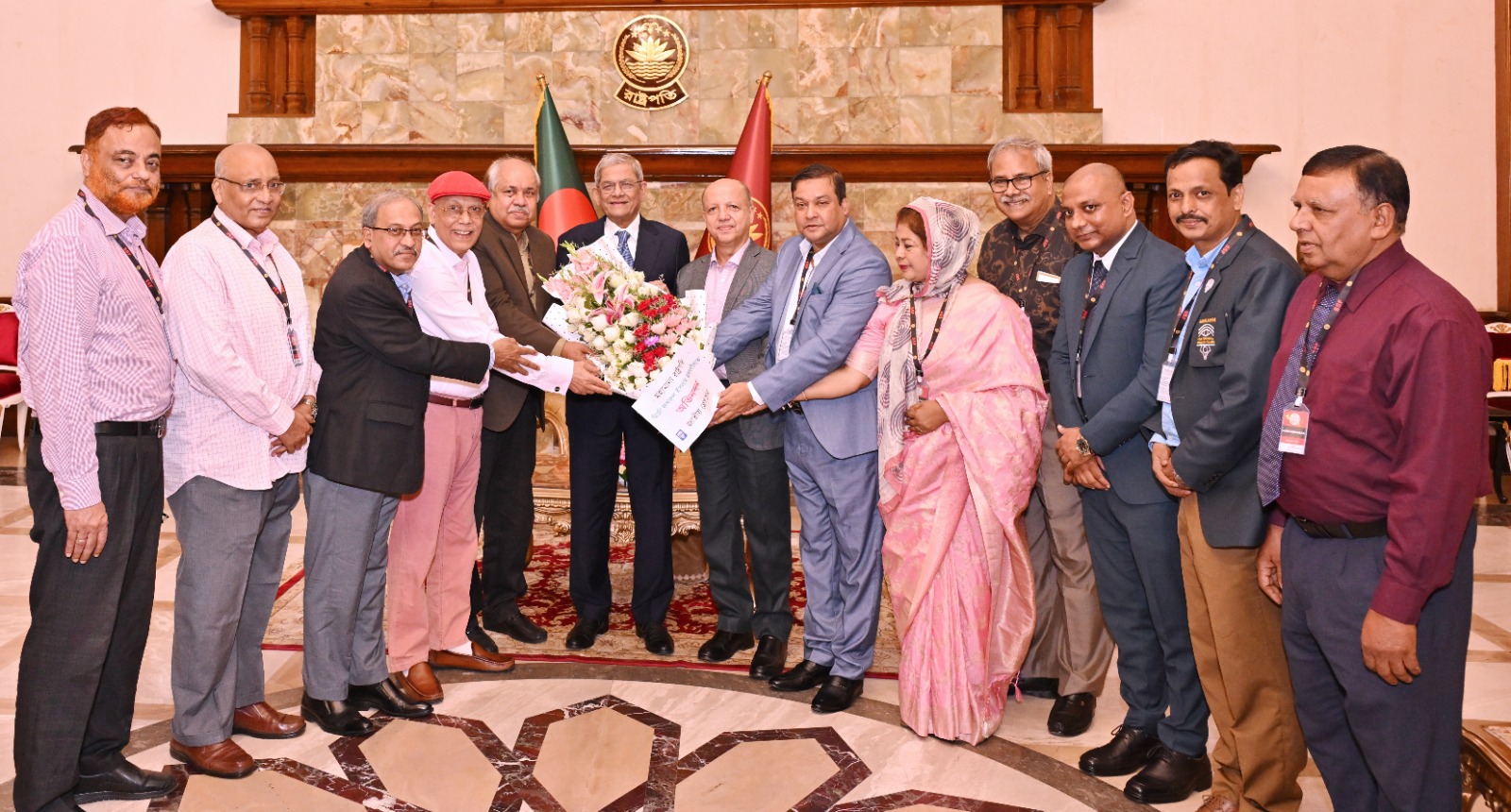 Media must play responsible role in protecting democracy: President
