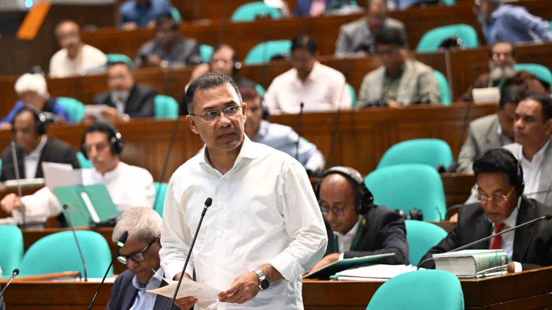 Government vigilant to check time and 
cost overrun on development projects: PM 