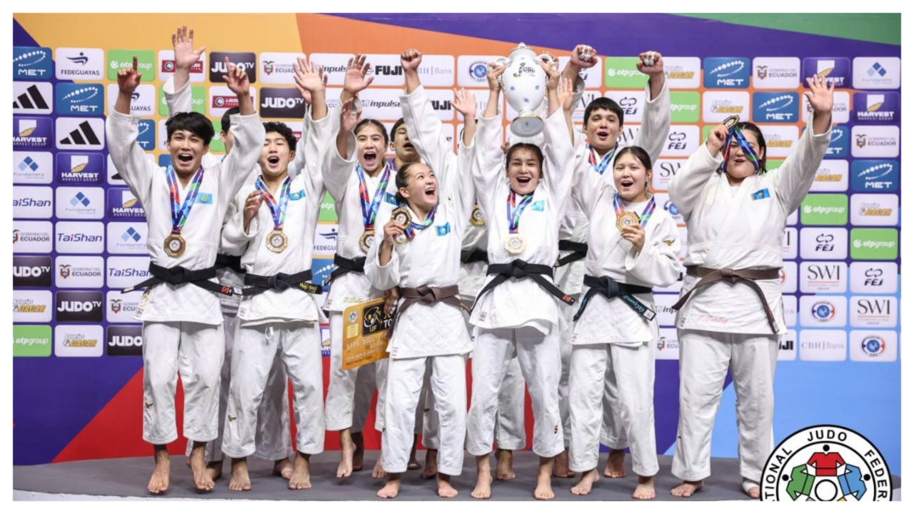 Kazakhstan Judo Team wins mixed team gold