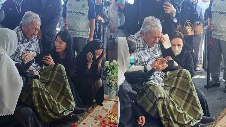 Tearful Dr Mahathir visits late wife Dr Siti Hasmah’s grave