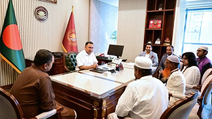 PM hails individual initiatives for public welfare, assures support