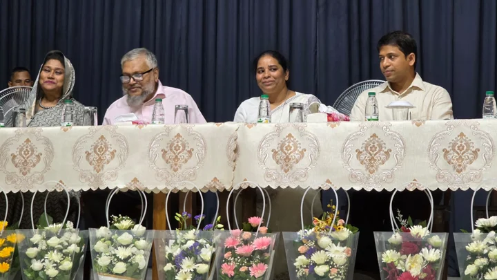 Holy Cross College holds cancer awareness programme