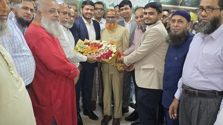Muktijoddha Dal Vice-President Hanif Mia honoured at reception