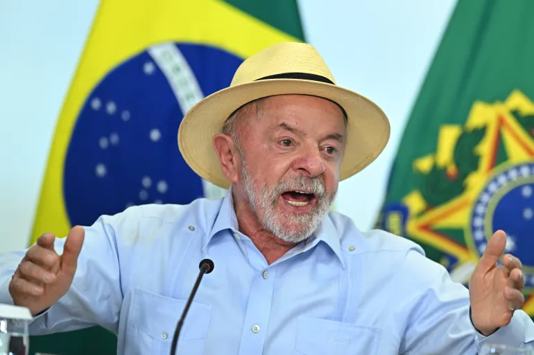Lula holds slim lead over Bolsonaro ahead of Brazil election