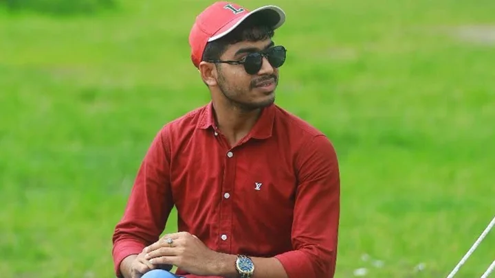 বন্ধুর সঙ্গে ছবি পোস্টের পর যুবকের মৃত্যু, পাওয়া গেল দুটি চিরকুট