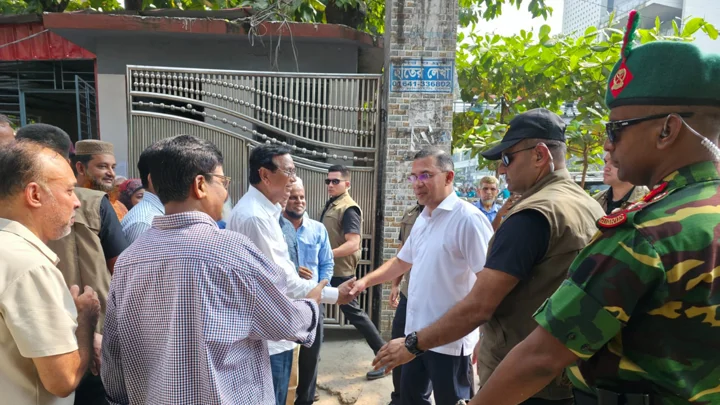 ডেঙ্গু প্রতিরোধে ডিএসসিসির ‘ক্লিনিং ডে’ অনুষ্ঠানে প্রধানমন্ত্রী