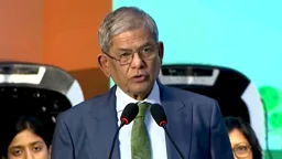 বিদ্যালয় থেকে সামাজিক মাধ্যম, সর্বত্র কন্যাশিশুর সুরক্ষা চান রাষ্ট্রপতি