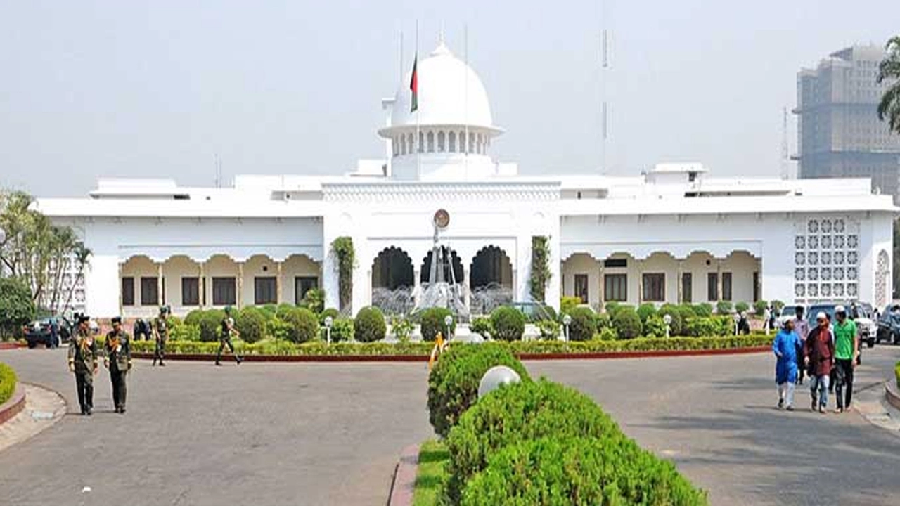 মেয়াদ শেষ করতে পারেননি ১০ রাষ্ট্রপতি