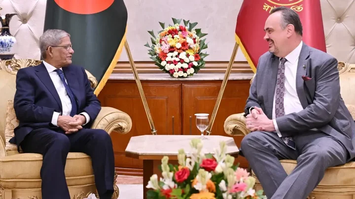 যুক্তরাষ্ট্র ভ্রমণে ভিসা ব্যবস্থা সহজ করার আহ্বান রাষ্ট্রপতির