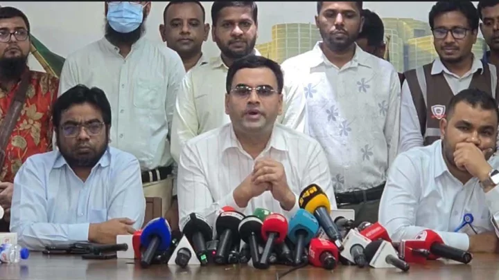 সালমান মুক্তাদিরের শ্বশুরের বারসহ ৪ বারে এনবিআরের অভিযান, বিপুল অবৈধ মদ উদ্ধার