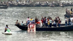 রাজধানীর ৩৩ স্থানে প্রতিমা বিসর্জন, নিরাপত্তায় ১৬ হাজার পুলিশ