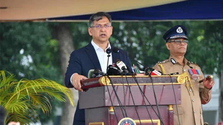 Home Minister warns police members to ensure discrimination is not repeated