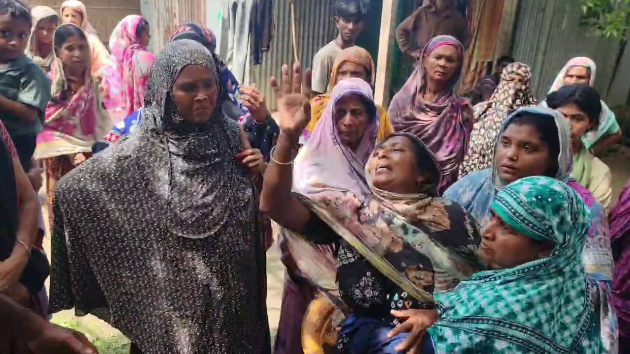 স্বজনদের আহাজারি। ছবি : এশিয়া পোস্ট