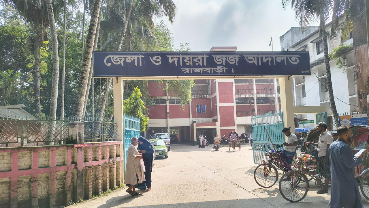 rajbari-court
