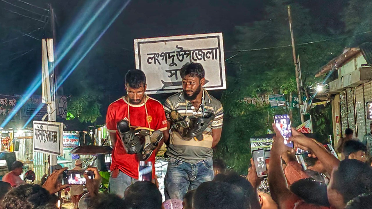 ভিক্ষা করে চলতেন অসুস্থ নারী, অস্ত্রের মুখে তুলে নিয়ে ধর্ষণ