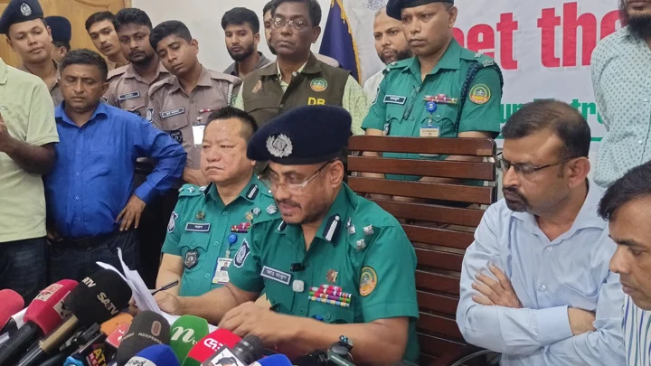 রংপুরে ৪ খুন: পুলিশের বক্তব্য ঘিরে ধোঁয়াশা