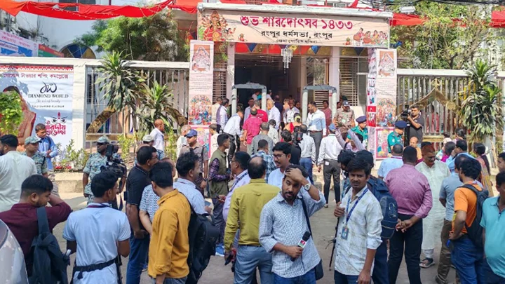 প্রধানমন্ত্রীর সফর ঘিরে প্রস্তুত রংপুর, সরানো হয়েছে ব্যানার-ফেস্টুন